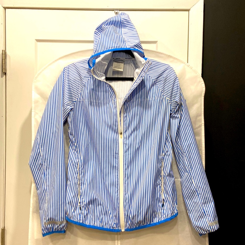 Women’s size S New Balance runners jacket